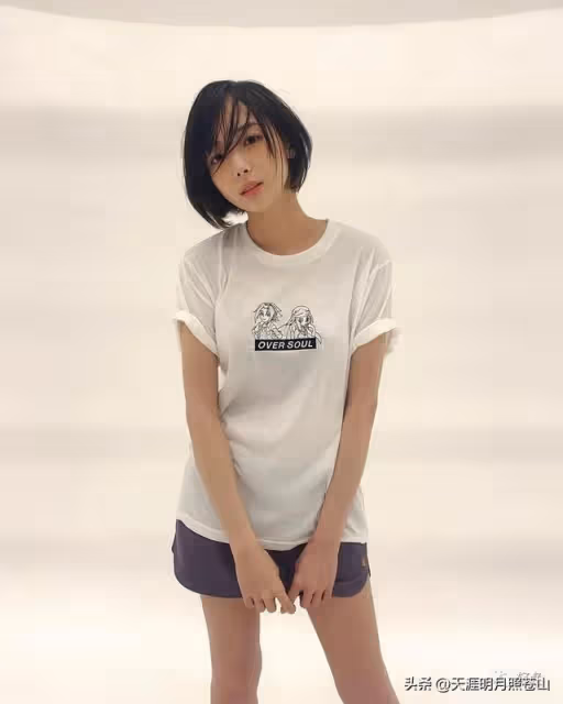 她有著深藏不露的傲人好身材