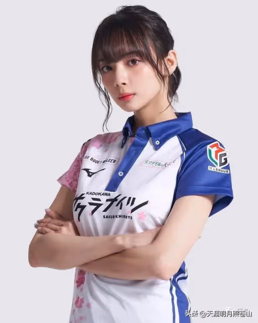 她有著深藏不露的傲人好身材