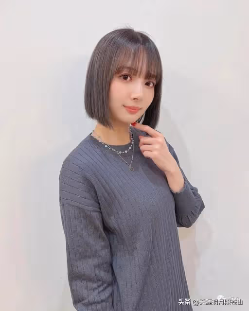她有著深藏不露的傲人好身材