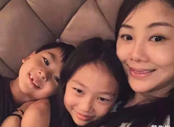 知名歌手王箏曝老公不忠誠,女方是央美碩士,二人視頻畫面被公開