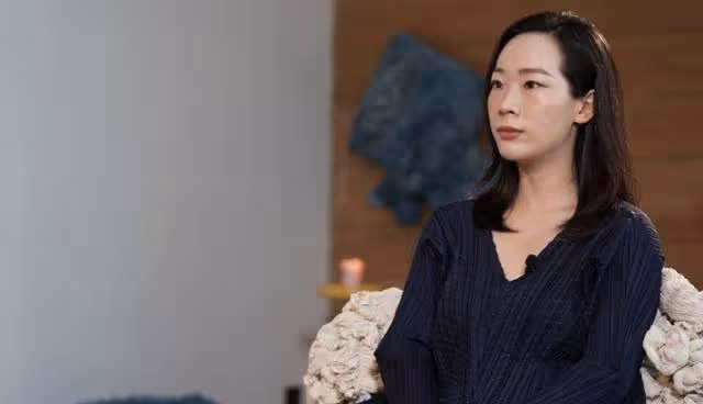 知名歌手曝老公不忠誠，二人大時尚視頻畫面公開，女方背景不簡單