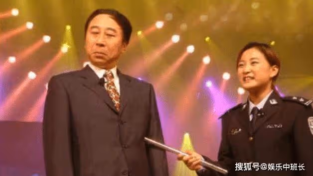 馮鞏親手捧紅11位徒弟，60歲生日只有1人到場祝賀，太心酸了！