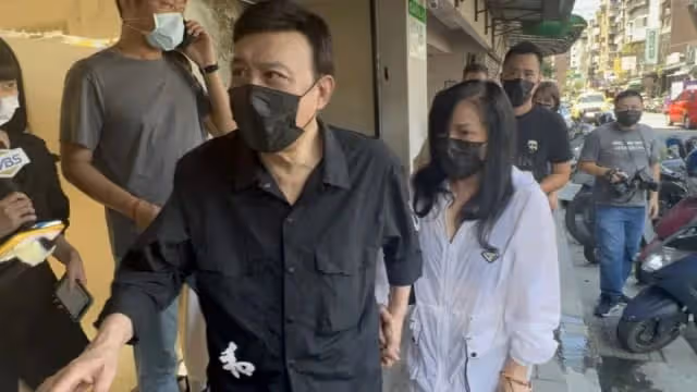 4歲女兒想媽媽了　閨密夢到余苑綺穿著白裙子