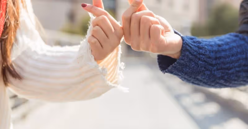 「一周里三天要去洗腳按摩，一次花兩百多，你說是應酬，誰信？」