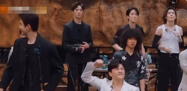 王大陸疑似婚訊曝光？《哥哥2》含瓜量太高，網友直呼搞快點