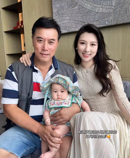 陳佩斯外甥女產後曬美照，住13萬一平深圳海景房，摟戲骨父親甜笑