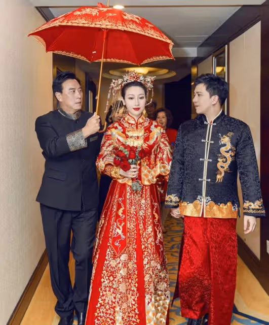 陳佩斯外甥女產後曬美照，住13萬一平深圳海景房，摟戲骨父親甜笑