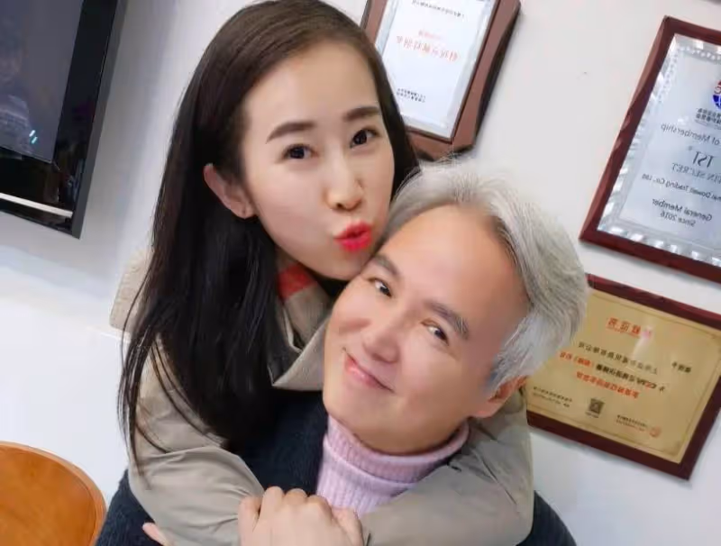 張庭和他的妻子被鮮血復活,將公司搬到了馬來西亞,他們揚言要帶大家一年賺13