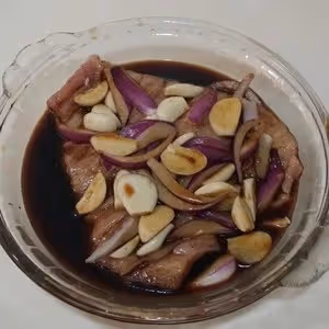 蜜汁烤豬頸肉