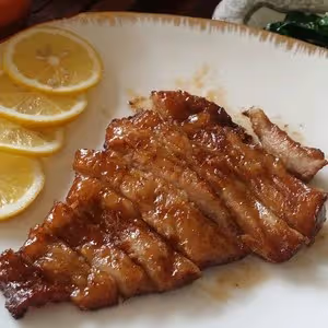 蜜汁烤豬頸肉