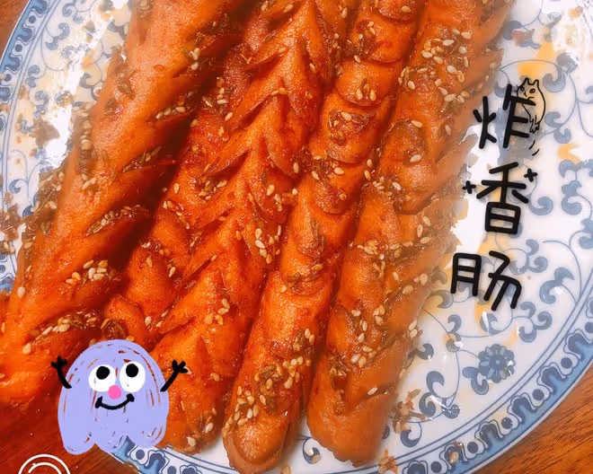 無敵美味路邊炸香腸，😆還是垃圾油炸食品最好吃！