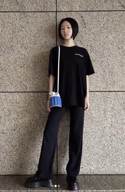 小S二女兒「逆襲式」長大！近照「精緻五官+飄逸長髪」酷似舒淇，完美復刻明星媽媽基因