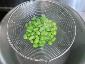 毛豆子鑿鹽擠【家鄉特色菜】