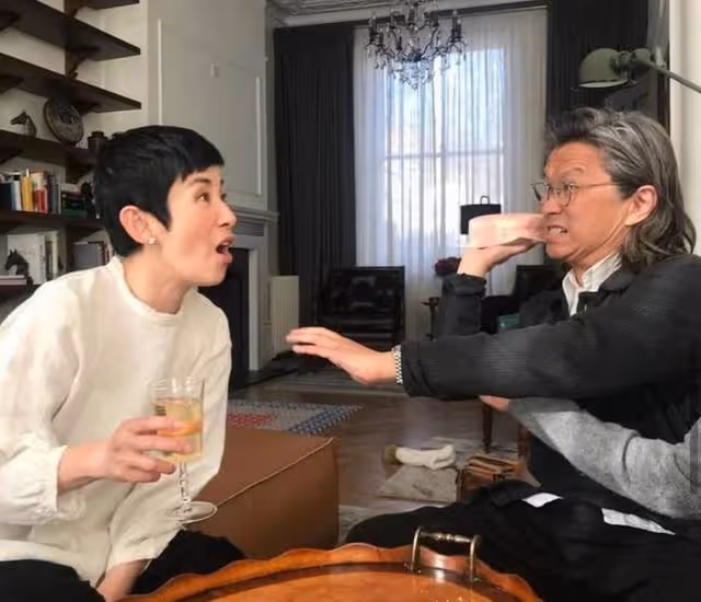 亭亭玉立!吳君如16歲女兒罕見公開露面,穿弔帶背心女人味十足