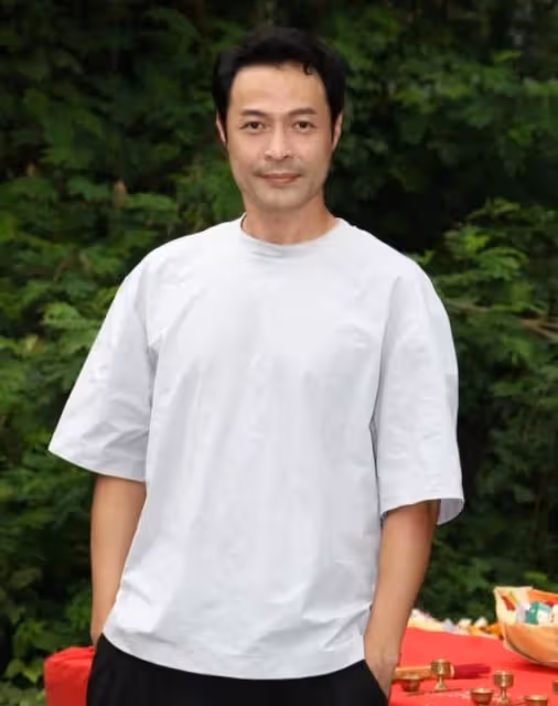 勢要跳出舒適圈!TVB前知名男星曝情慾戲也接,太太好開明不介意