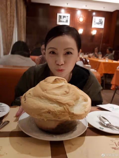 TVB前當家花旦罕見直播！被指撞臉鄭裕玲，本人稱都是濾鏡惹的禍