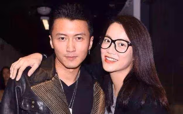 陪謝霆鋒走過23年！「鋒芝婚變」她力挽狂瀾：幫他挽回聲譽　未婚先孕「生下女兒」如今長相驚人