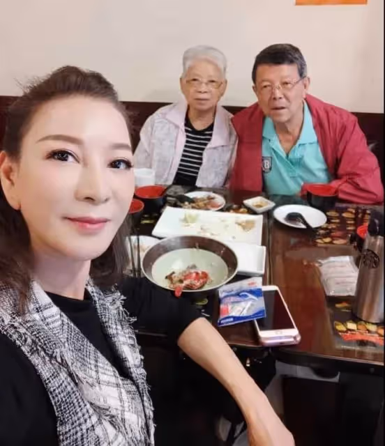 差點被流掉！楊繡惠淚曝媽媽「2度借錢買墮胎藥」　曝光背後心酸「爸爸開口阻止」她才活下來