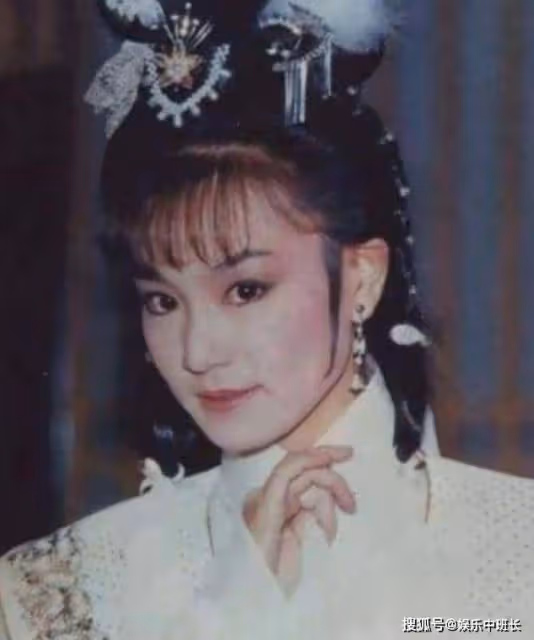 她本是御用的瓊女郎，後來變成太后專業戶，天生的美人坯子