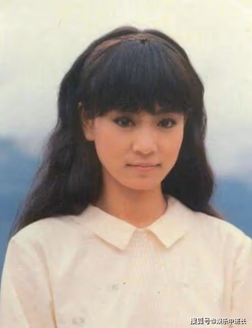 她本是御用的瓊女郎，後來變成太后專業戶，天生的美人坯子