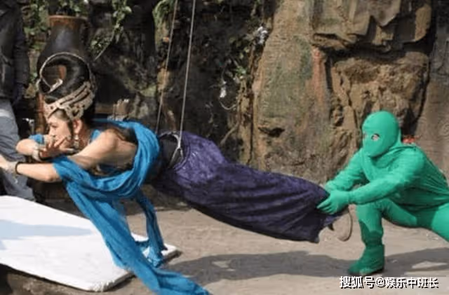 《西遊記》去掉特效有多尬？悟空玩滑板不算啥，龍宮騙了觀眾多年