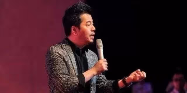 以為自己很紅,跑到鳥巢開演唱會,結果演唱會結束欠下千萬債務