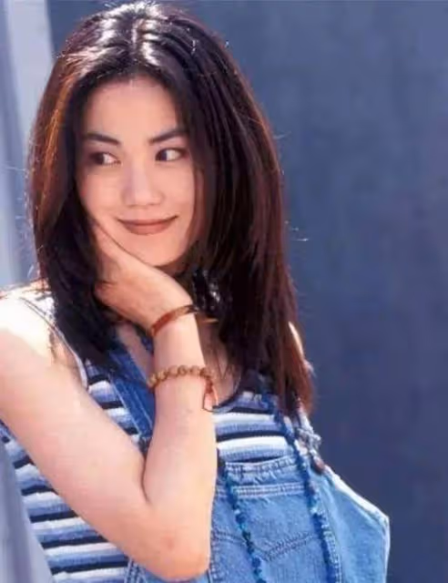 她曾是歌壇天后,卻被兩個男友逼成「精神病」,今46歲已無人問津