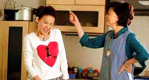 婆婆:坐個月子而已,真矯情!兒媳:等出了月子,就把你趕回家
