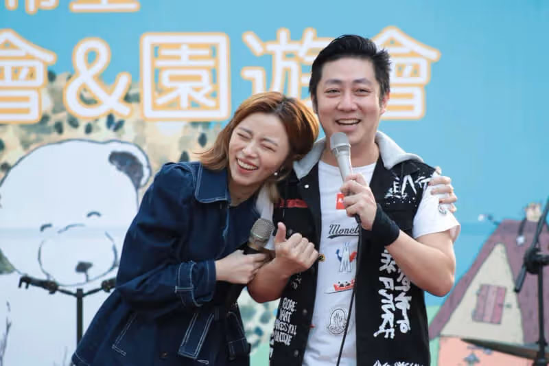 送不出的喜帖!王瞳艾成「一家三口相依偎」惹淚崩 婆婆心疼她「決定把兒葬在台灣」:不拆散夫妻