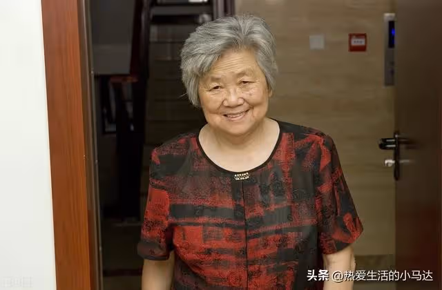 「到了晚年才發現，兒子跟女兒真的不一樣」70歲老人的話，很扎心