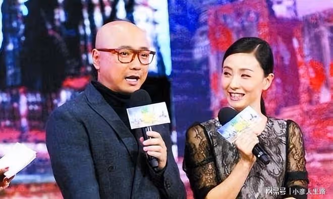 小陶虹稱和徐崢經濟AA制,拒絕對方給生活費!但出去吃必須男人付