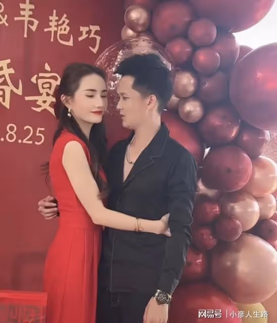 恭喜!網紅小七嬸官宣與女友訂婚,買17萬多的戒指,因同姓惹非議