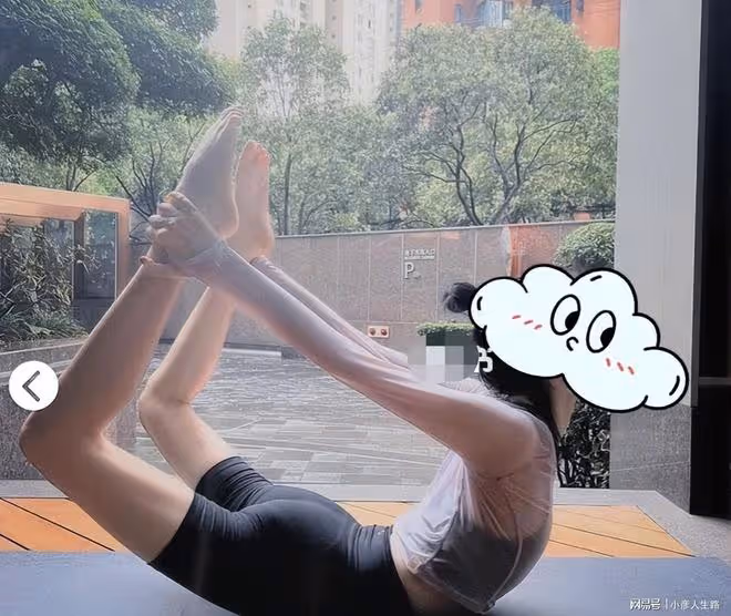 奚夢瑤曬瑜伽照,身材纖細狀態不錯,疑似和何猷君租房住