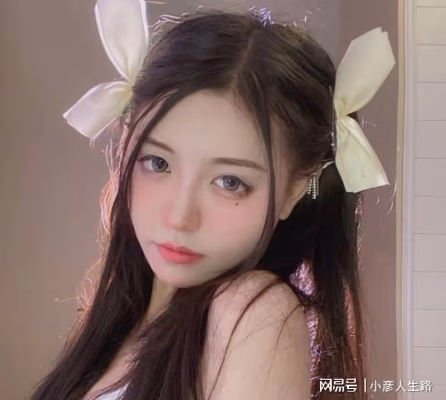 走好!24歲美女網紅去世,經常胃痛卻不去醫院,去世原因被謠傳