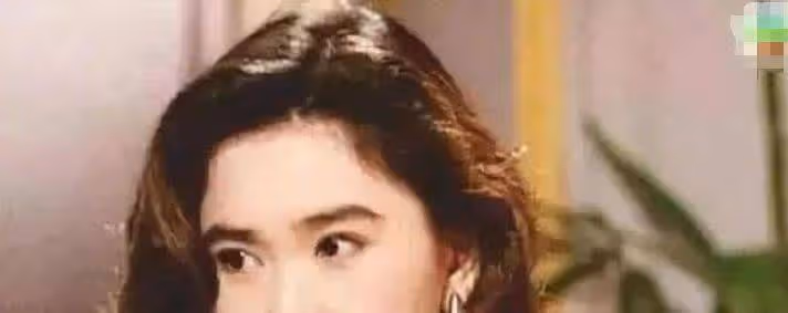 因太美15歲出道，嫁入豪門17年後要離婚，前夫滿世界追著她復合！