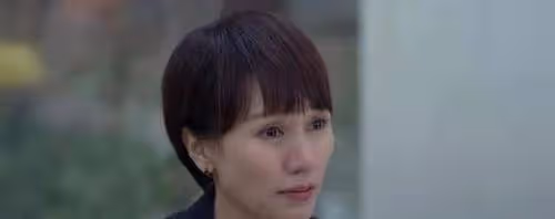 《玫瑰之戰》唐小櫻因真正的葉勤勤出現而秒變慫，她值得同情嗎？