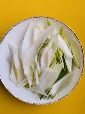 零基礎快手菜_蔥燒木耳