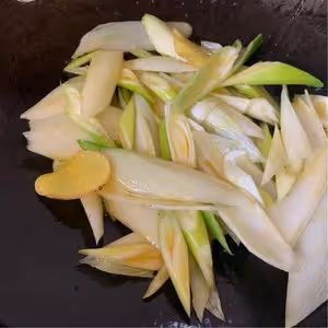 零基礎快手菜_蔥燒木耳
