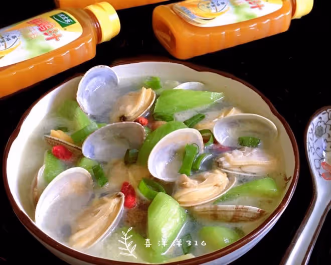 絲瓜蛤蜊湯——太太樂鮮雞汁快手菜