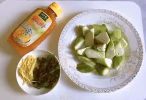 絲瓜蛤蜊湯——太太樂鮮雞汁快手菜