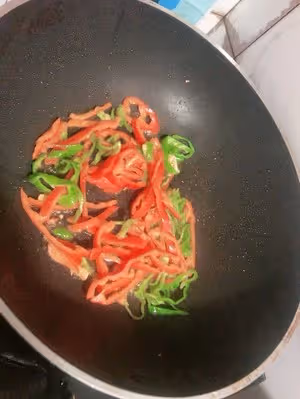 清炒蛋白肉(豆皮)