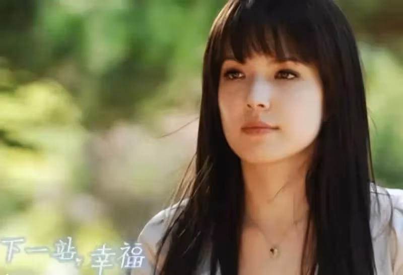 「混血美女」許瑋甯,一直情路坎坷,「情場失意」反迎事業高峰,與邱澤成婚終獲幸福
