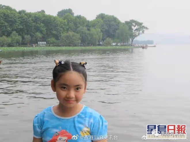 胡慧中22歲女兒戀情曝光3日完!男方否認食軟飯速刪甜蜜照