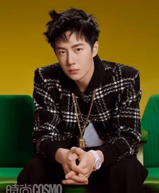 王一博登COSMO封面,五大金九封唯一男星面孔,穿女裝也很MAN_外套_時尚_金九封