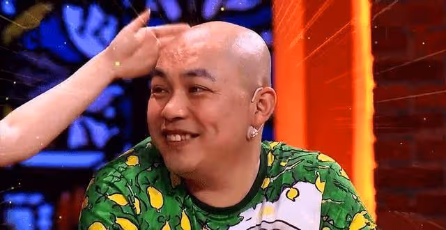 趙本山徒弟，因一部戲被罵出娛樂圈，如今不當演員月入百萬！