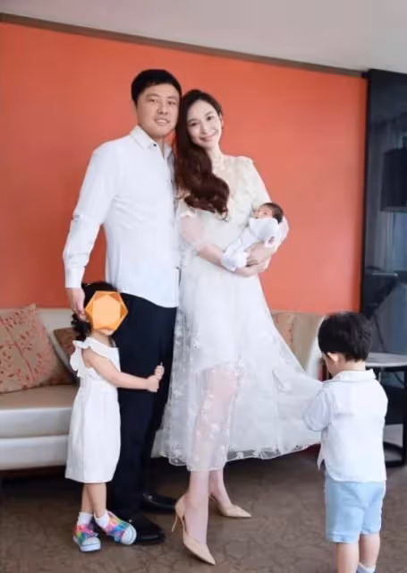 遺書揭露「豪門婚姻深似海」，丈夫和小三挑婚紗，忍耐許久的她「留下2個幼兒」從28樓.一躍而下