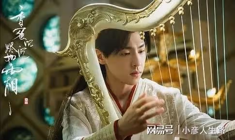 又一位一夜爆紅的男星?王鶴棣私生活被扒,與女友親密照也沒落下