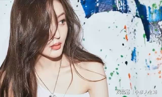 張天愛父母：因工作繁忙忽視孩子，使張天愛形成卑微討好型人格