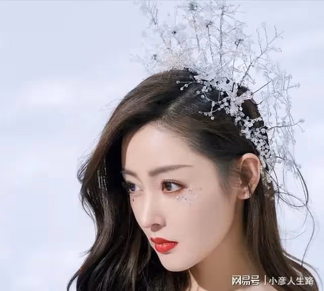 張天愛父母：因工作繁忙忽視孩子，使張天愛形成卑微討好型人格
