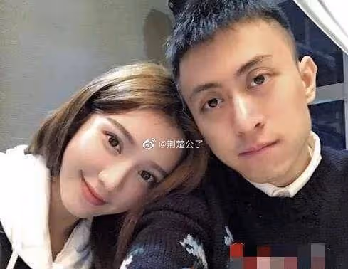 這個女人太勵志了，整容成楊冪，借子上位，賺9億分手費